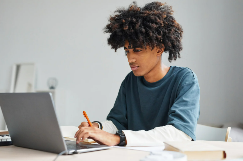 AI helping student